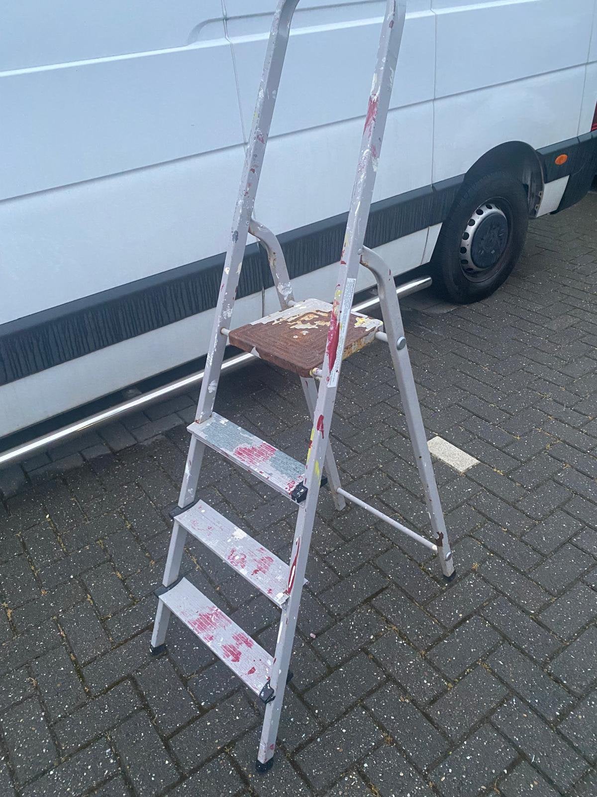 Gebruikte ladder met 3 treden, Doe-het-zelf en Verbouw, Ladders en Trappen, Ophalen of Verzenden, Gebruikt, Ladder, Minder dan 2 meter