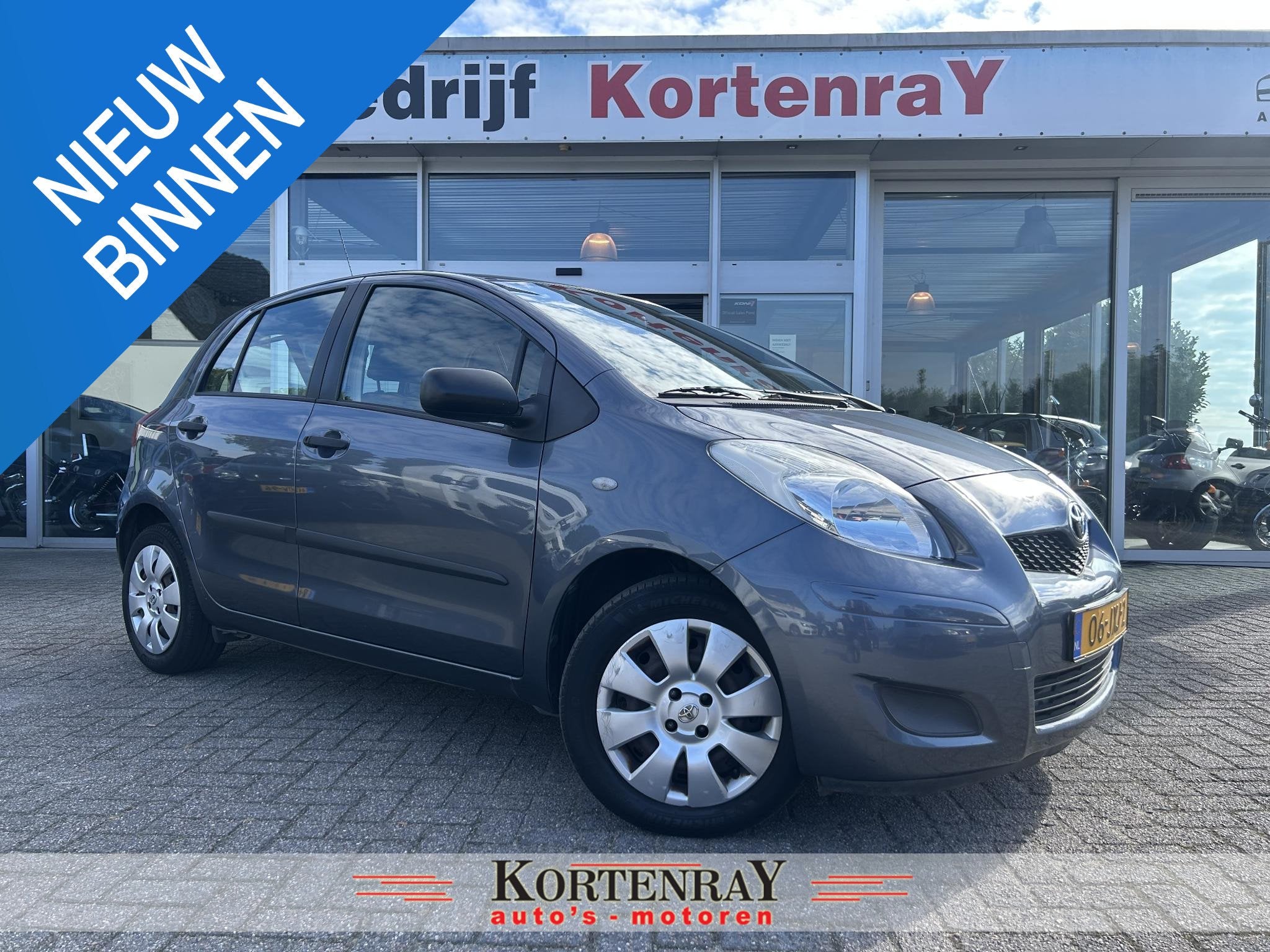 Toyota Yaris 1.3 VVTi Comfort /mooie occasion, Voorwielaandrijving, Euro 5, 4 cilinders, Blauw