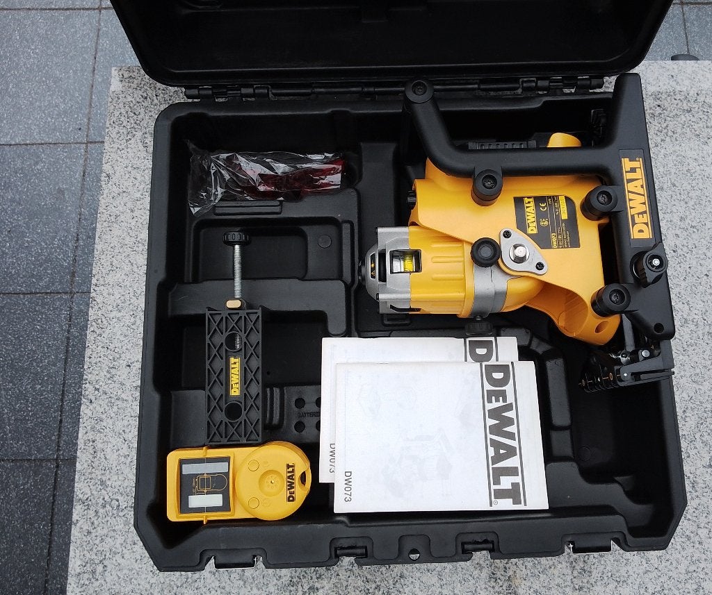 Multifunctionele Dewalt rotatie laser set. Nieuwstaat, Ophalen, Zo goed als nieuw