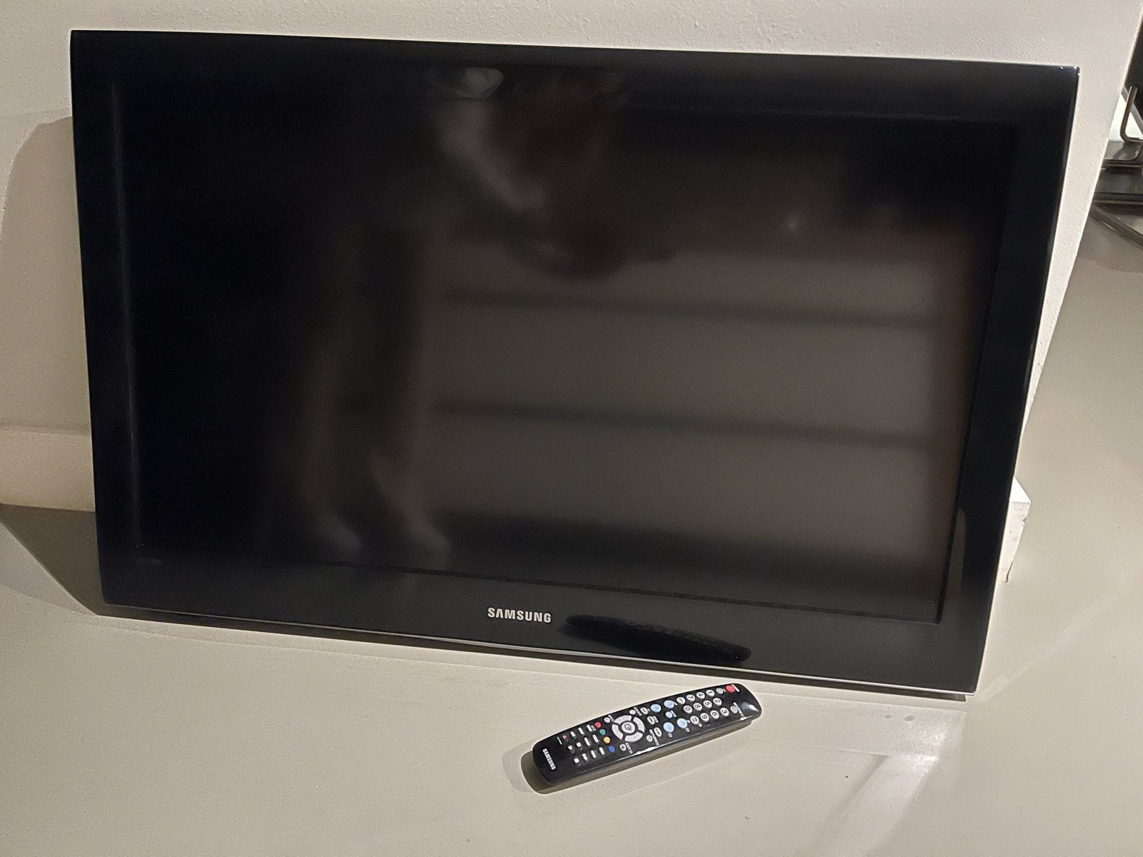 Samsung LE37A552P3R LCD TV - Gebruikt met kleine defecten, Audio, Tv en Foto, Ophalen, Gebruikt, LCD, 80 tot 100 cm