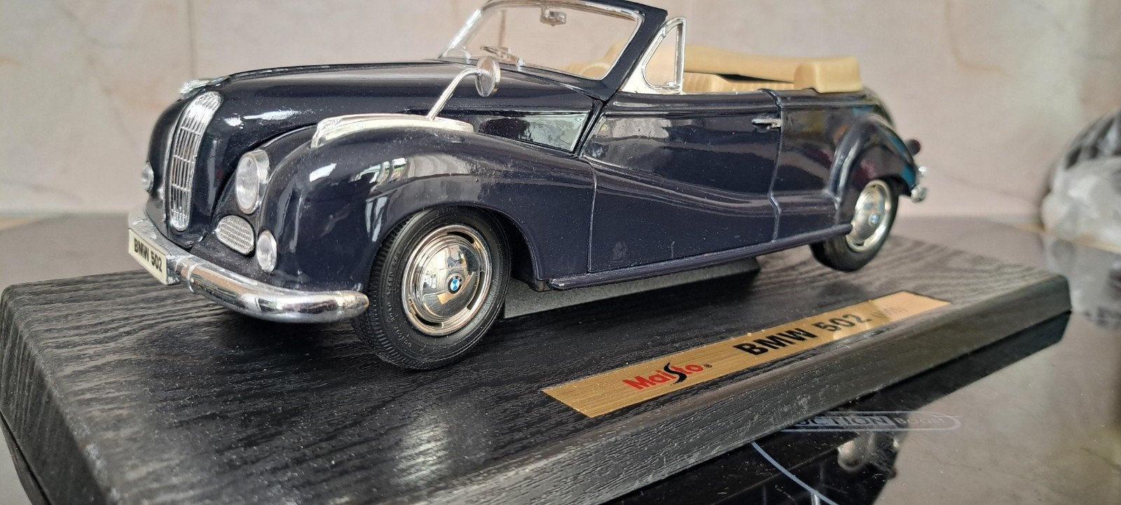 BMW 502 (1955) schaalmodel - Maisto, Ophalen of Verzenden, Nieuw, Auto