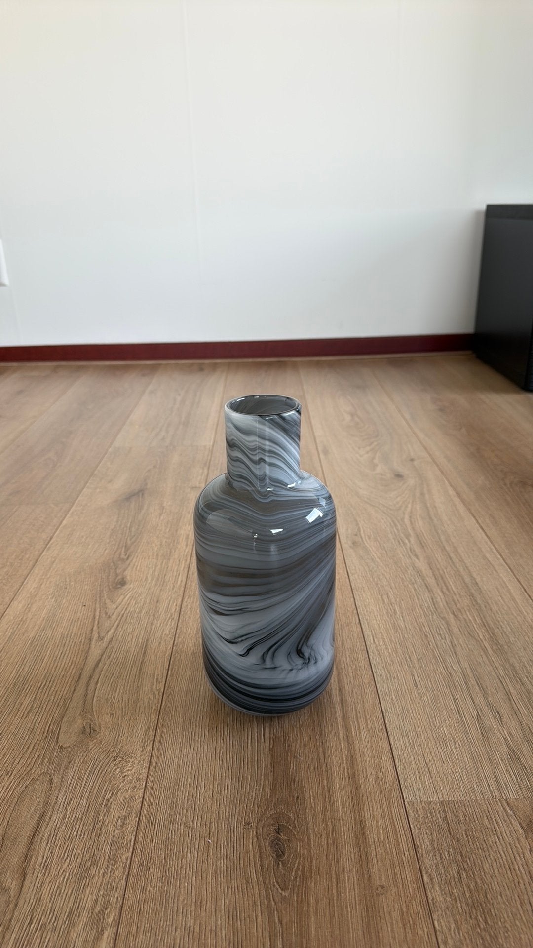 Ikea vaas Iina Vuorivirta, Huis en Inrichting, Woonaccessoires | Vazen, Ophalen of Verzenden, Nieuw, Grijs, Glas