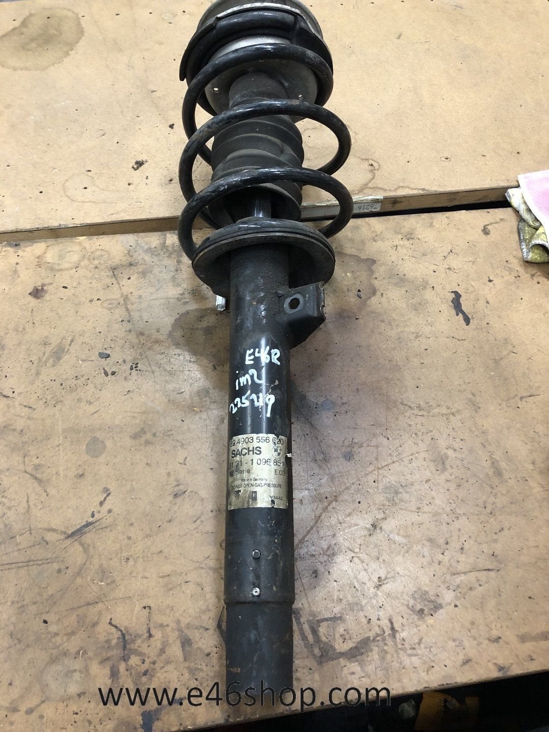 VOORPOOT SCHOKBREKER BMW E46 RECHTS VOOR OE 1096854, Auto-onderdelen, Gebruikt, -, -, Ophalen of Verzenden