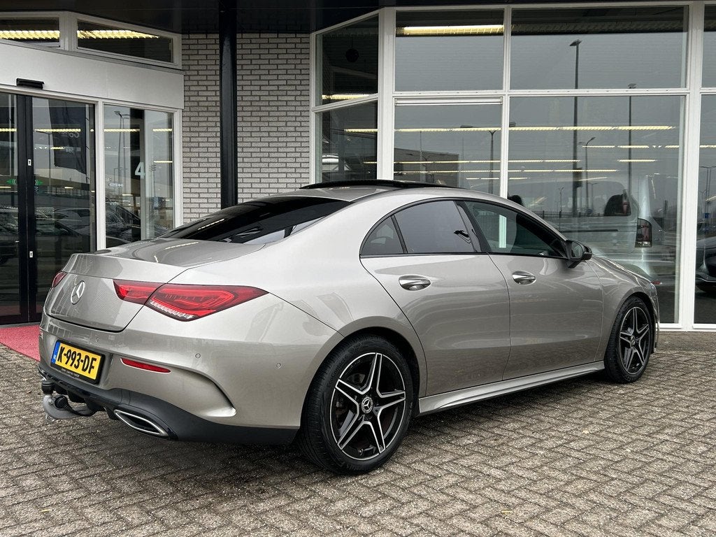 Mercedes-Benz CLA-klasse 180 Business Solution AMG | Trekhaa, Auto's, CLA, Gebruikt, 4 cilinders, Origineel Nederlands