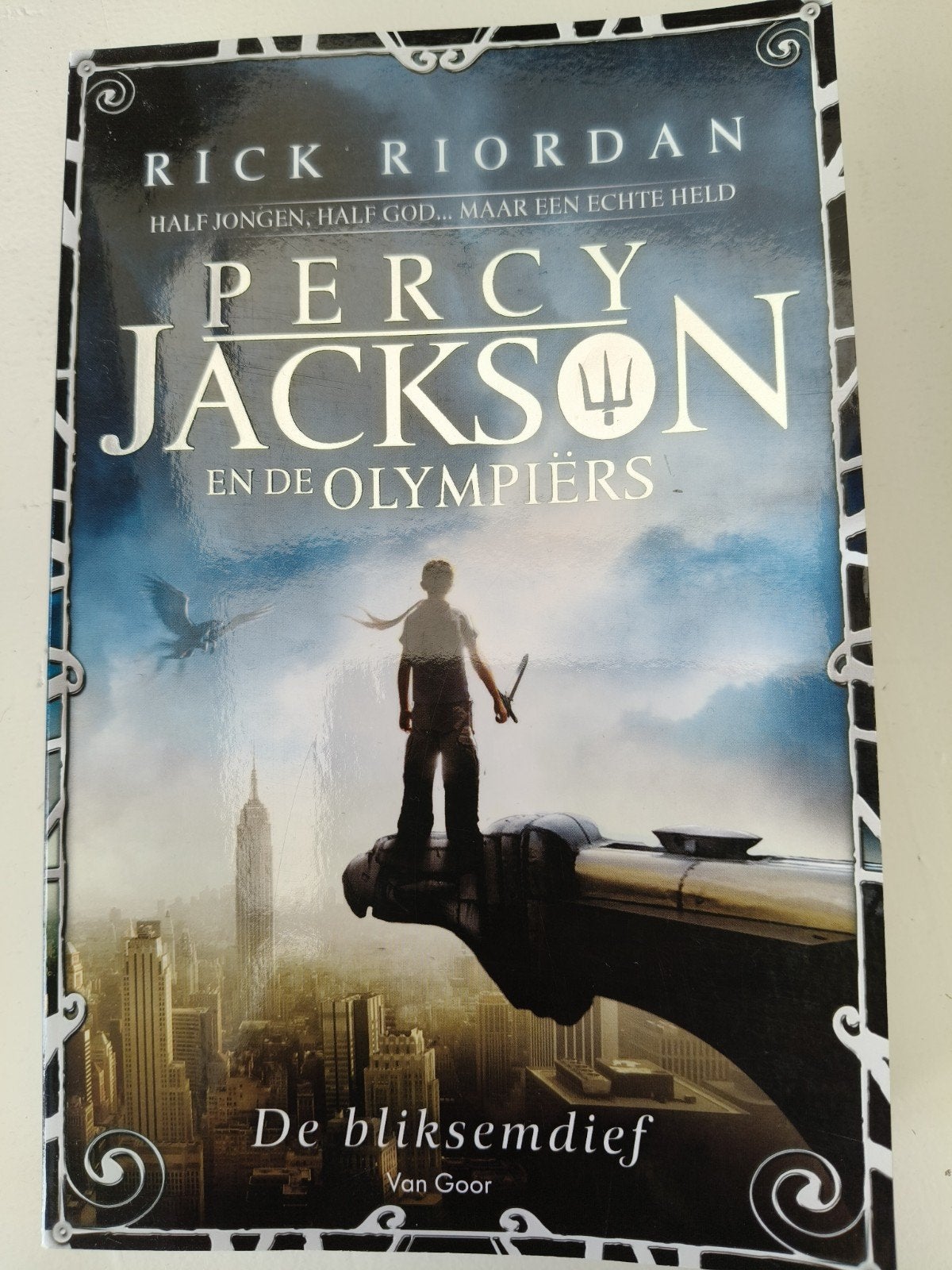 Percy Jackson en de Olympiërs: De bliksemdief, Ophalen of Verzenden, Zo goed als nieuw, Rick Riordan, Fictie