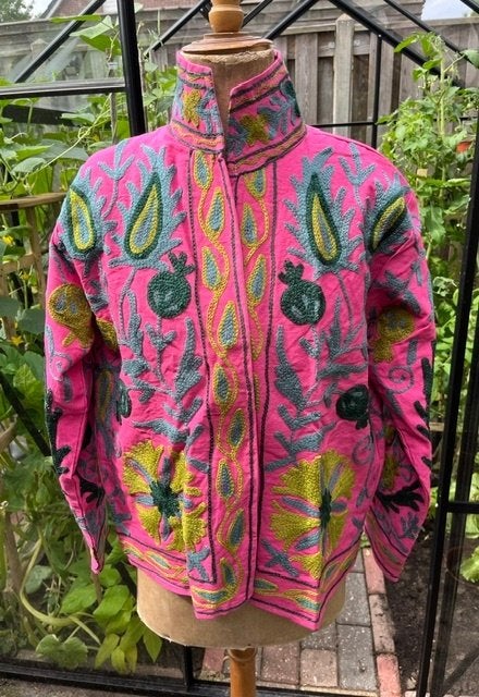 Suzani jasje uit India, geborduurd, gilet, jas, festival jas, Maat 42/44 (L), Nieuw, Ophalen of Verzenden, Nvt