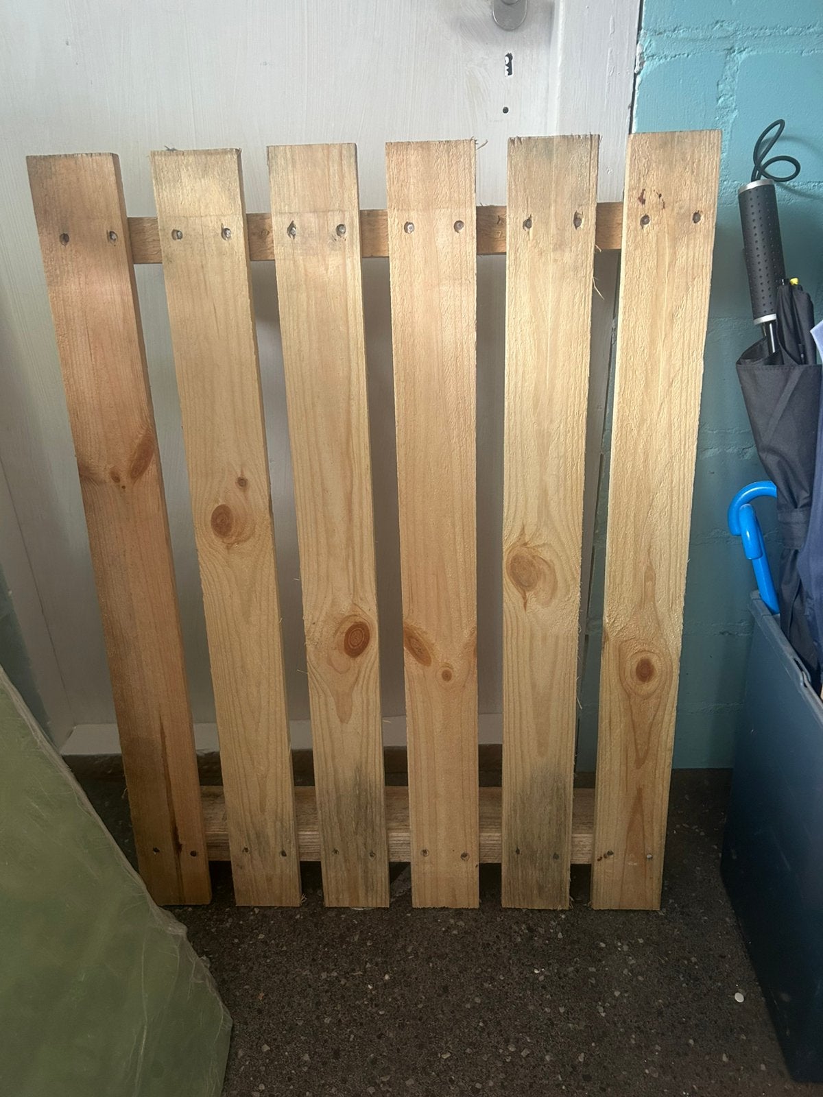 Pallet ongeveer 80 x 59,5 cm te koop, Ophalen, Zo goed als nieuw, 50 mm of meer, Pallet