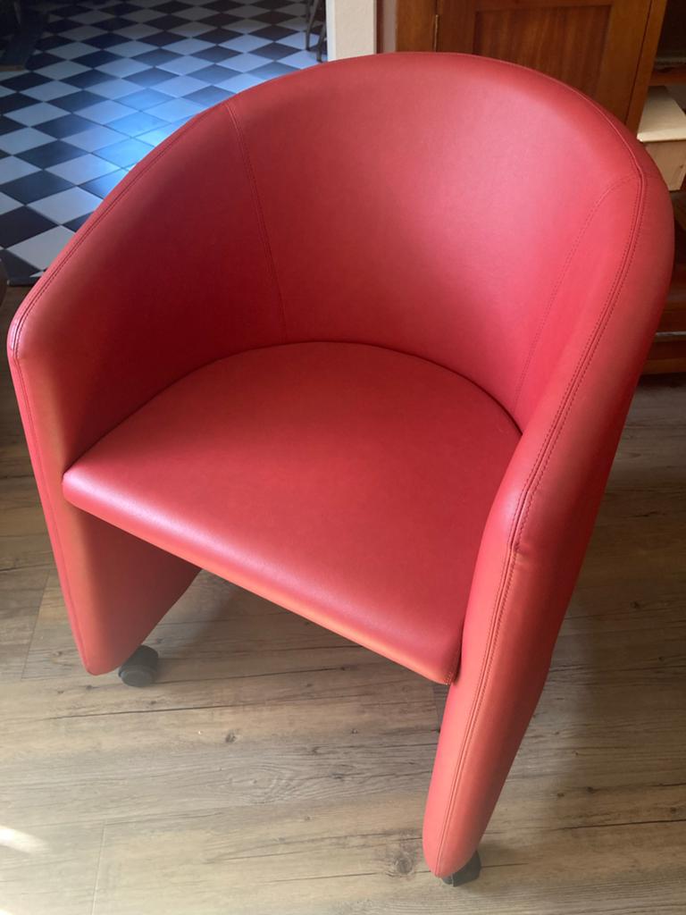 Rode stoelen op wieltjes (6 stuks), Huis en Inrichting, Stoelen, Ophalen, Gebruikt, Leer, Eén