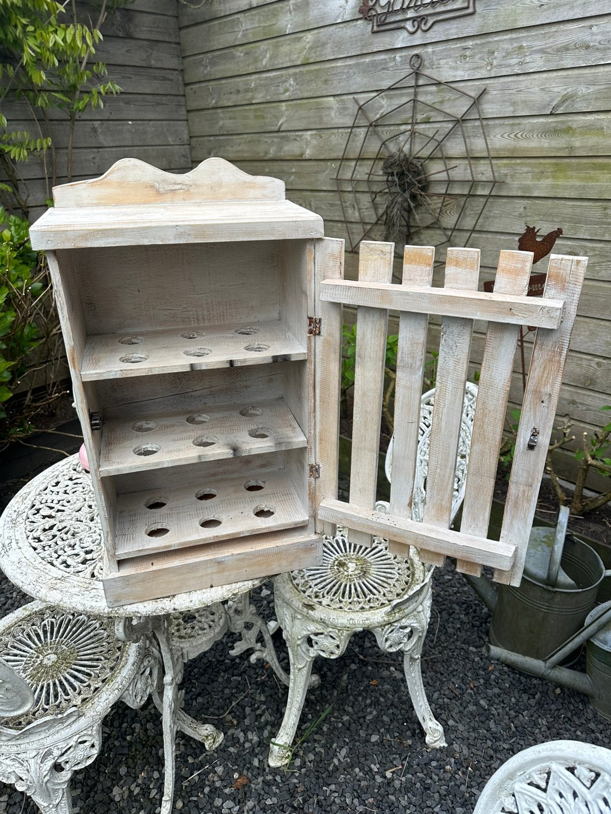 Brocante eierkast met drie lagen., Ophalen, Gebruikt, Rek/stellage, Hout