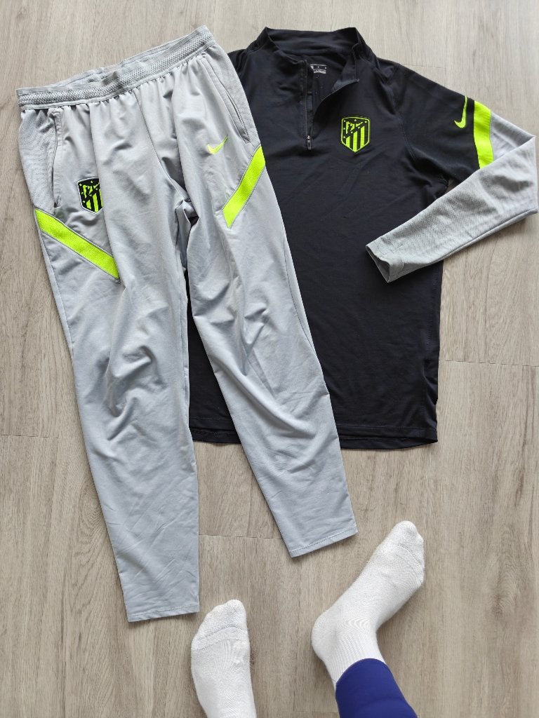 Nike Atletico Madrid Trainingspak - Shirt en Broek, Maat 52/54 (L), Zwart, Nike, Ophalen of Verzenden