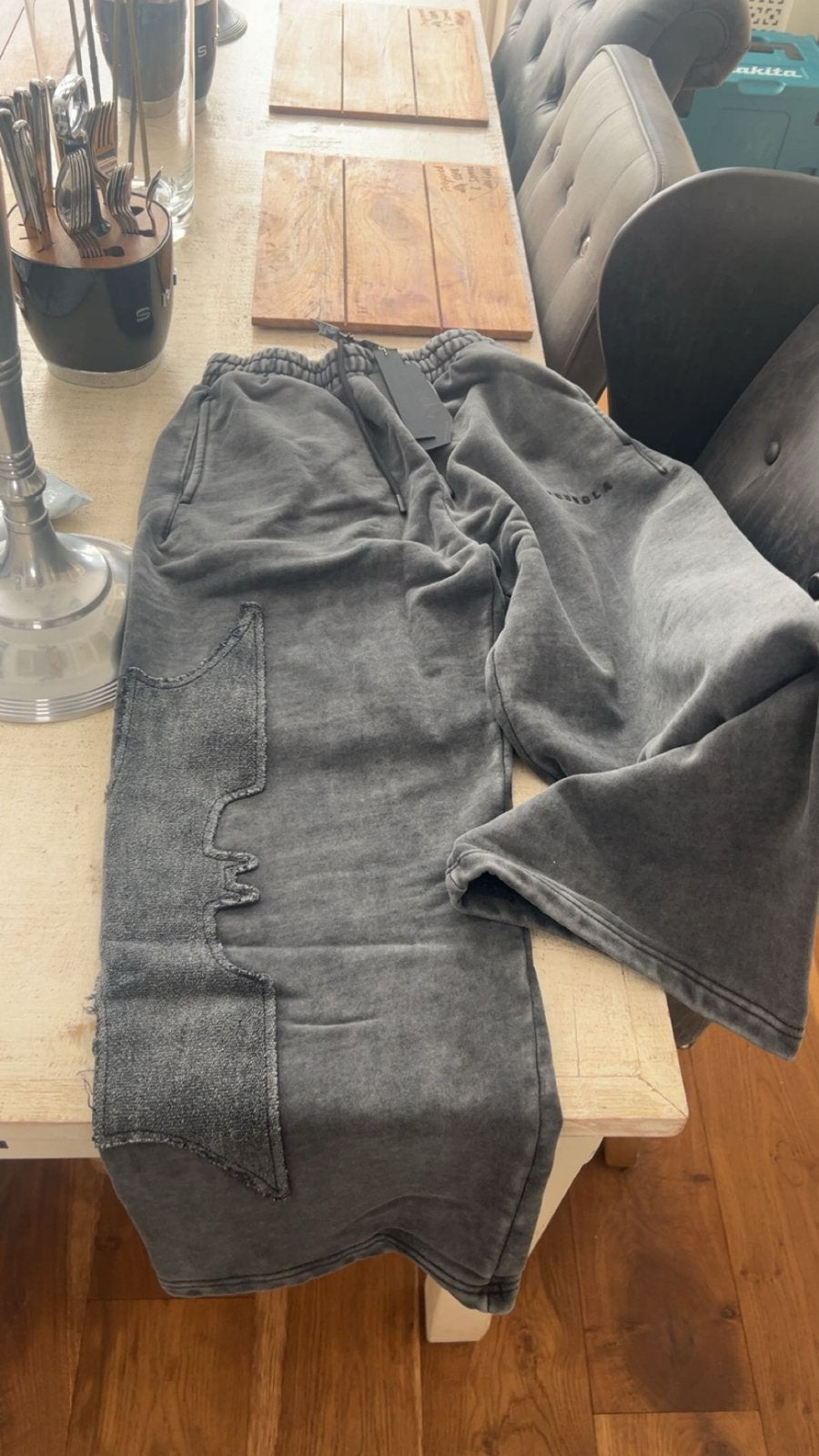 YoungLa batman joggingsbroek maat S, Ophalen, Nieuw, Maat 46 (S) of kleiner, Grijs