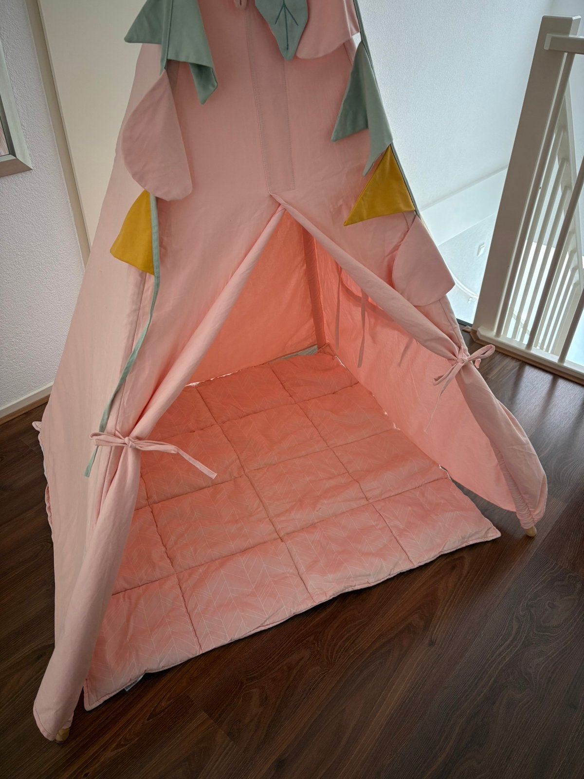 Little Dutch tipi tent, Ophalen, Zo goed als nieuw