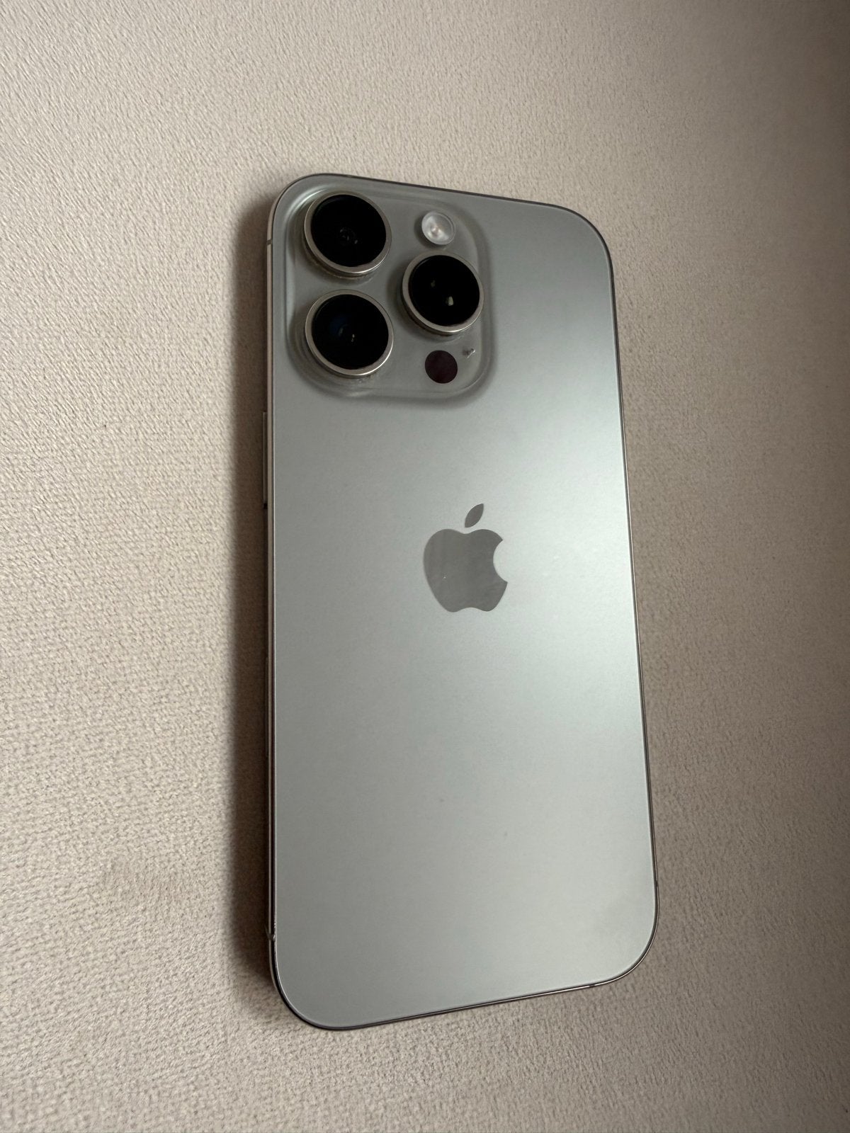 iPhone 16 Pro 256GB Natural Titanium - Zo goed als nieuw, Zo goed als nieuw, Zilver, Ophalen, 256 GB