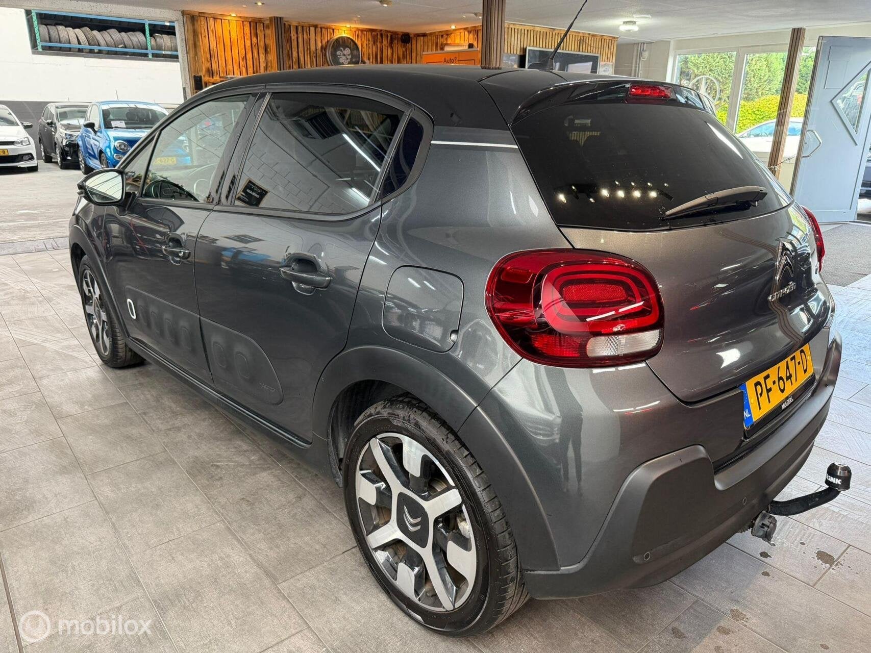 Citroen C3 1.2 PureTech S&S Shine|100% onderhouden|Camera, 450 kg, Euro 6, 1199 cc, 450 kg