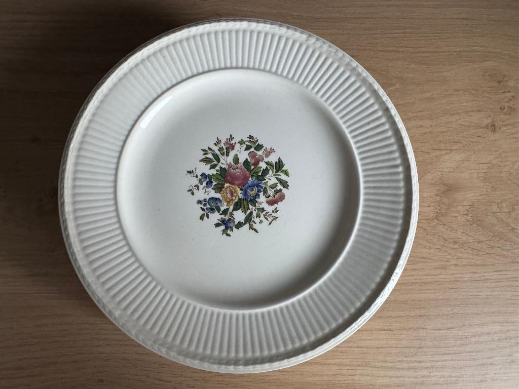 Wedgewood Conway 8 bordjes, Huis en Inrichting, Keuken | Servies, Ophalen of Verzenden, Zo goed als nieuw, Bord(en), Wedgwood