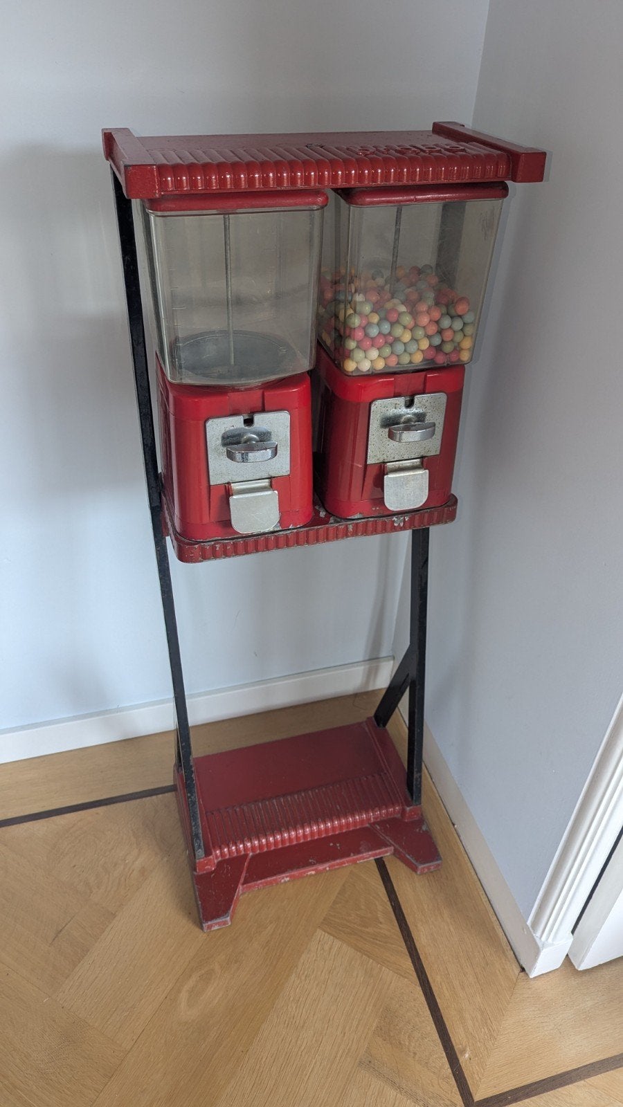 Originele Brabo dubbele kauwgomballenautomaat op standaard –, Verzamelen, Automaten | Overige, Ophalen of Verzenden, Gebruikt