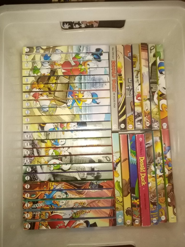 Box met 50 tal Donald Duck boeken., Disney Donald Duck, Meerdere stripboeken, Ophalen, Gelezen