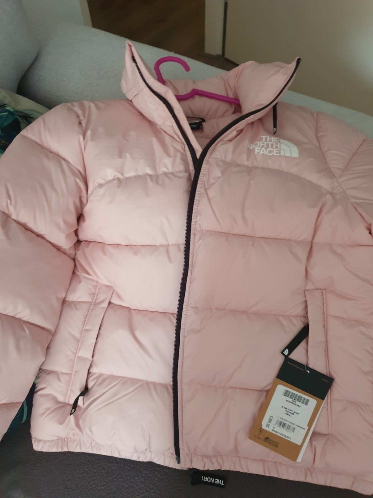 The North Face Roze Puffer Jas - Nieuw met kaartjes, Nieuw, Ophalen of Verzenden, The North Face, Roze