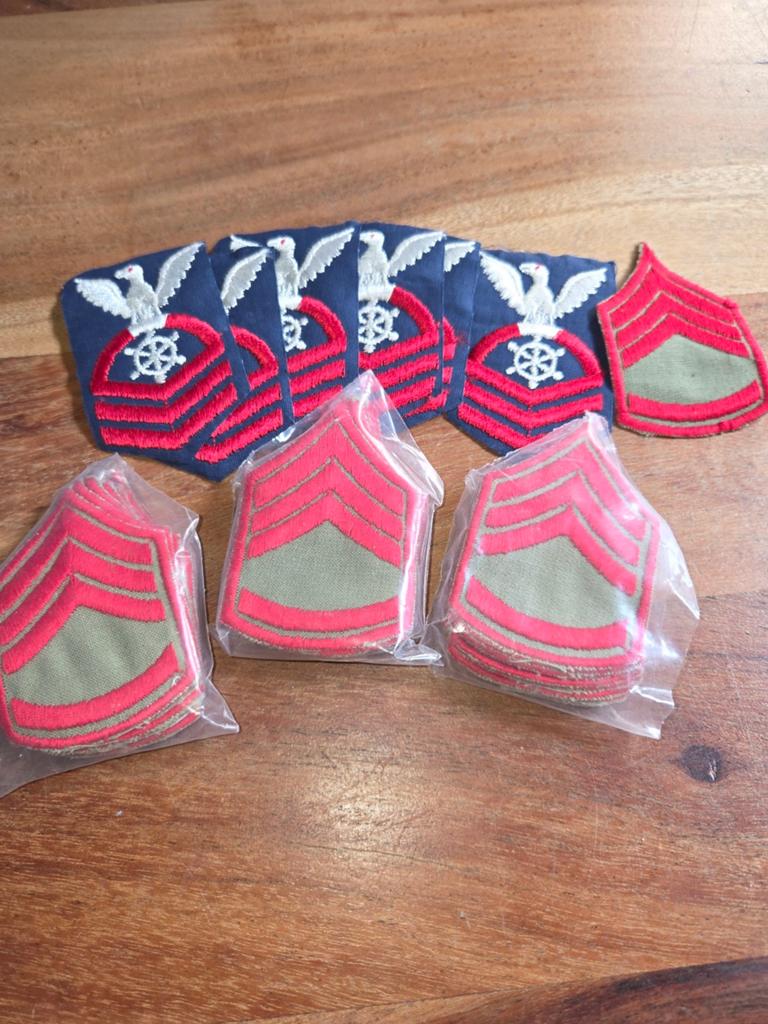 Groot lot us rangen, Ophalen of Verzenden, Marine, Amerika, Embleem of Badge