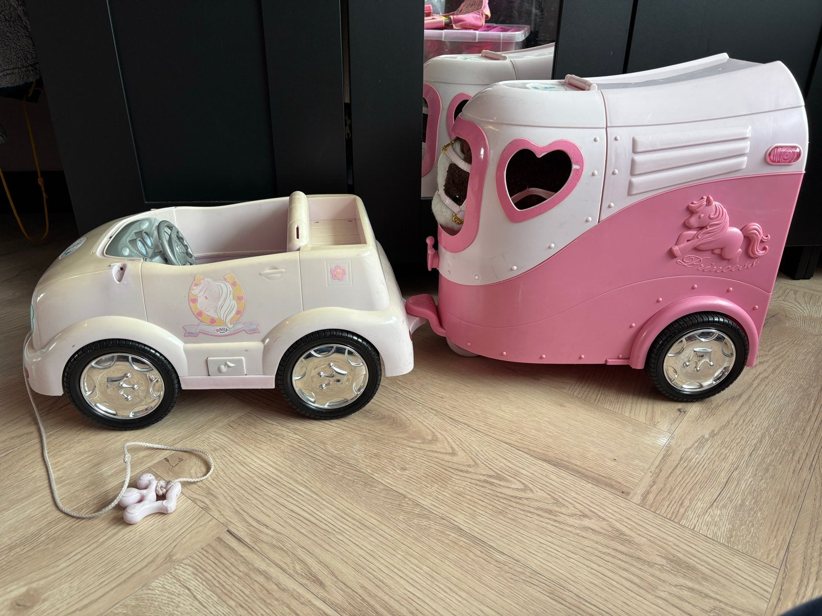 Baby Born paard met trailer en auto, Ophalen, Gebruikt
