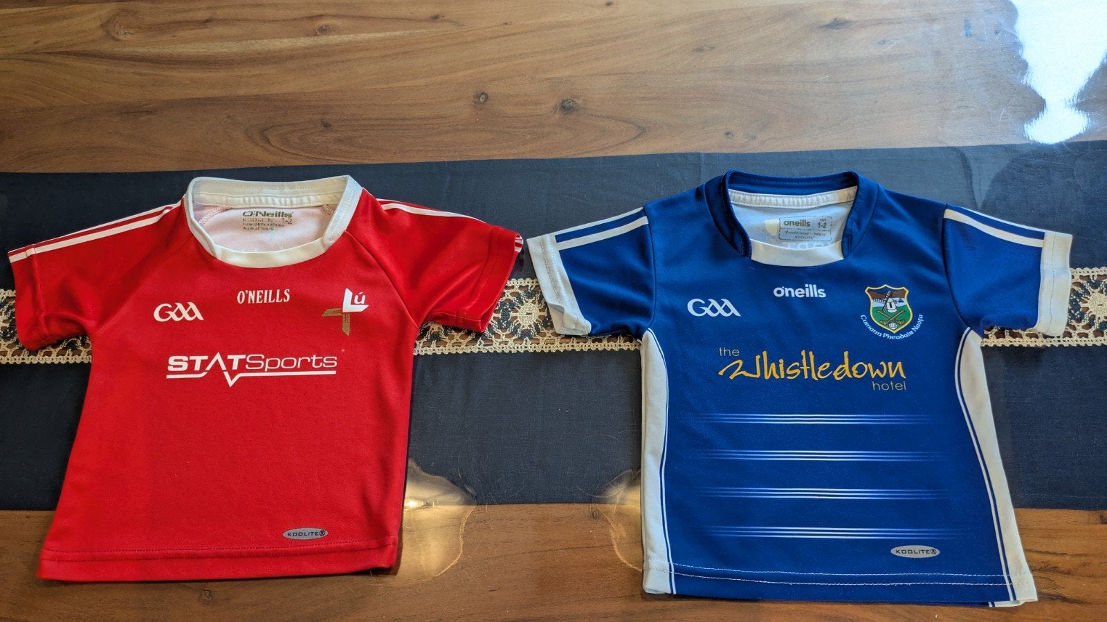 Gaelic Football Shirts van An Lu en St. Peter's, Ophalen, Gebruikt, O'Neills, Jongen of Meisje