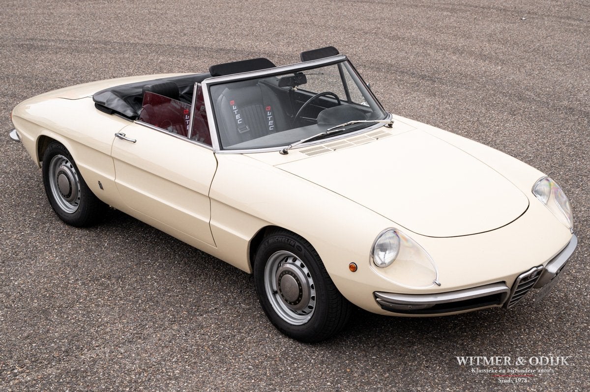 Alfa Romeo Spider 1300 Junior Duetto (bj 1969), Auto's, Dealer onderhouden, Gebruikt, Zwart, 4 cilinders