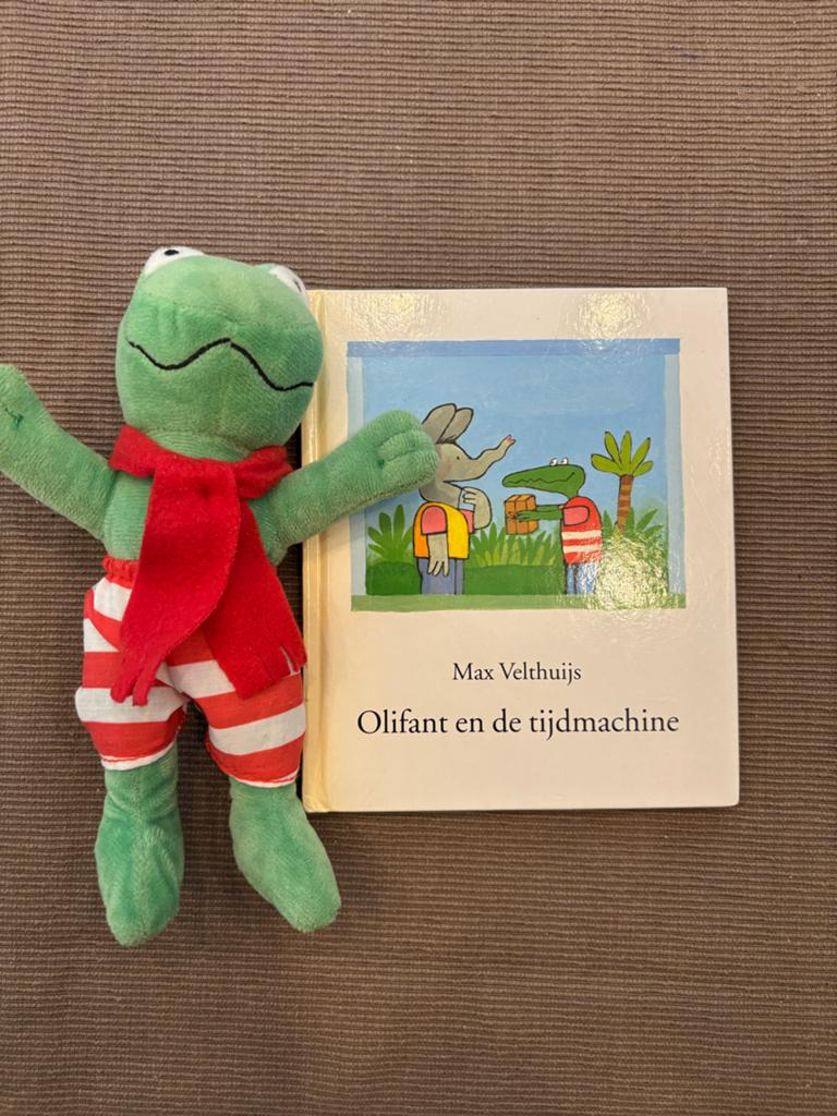 Kikker knuffel Max Veldhuijs Olifant en de tijdmachine boek!, Gelezen, Fictie algemeen, Jongen of Meisje, Ophalen of Verzenden