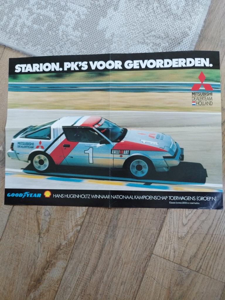 Mitsubishi Starion PK's voor Gevorderden poster 1985, Boeken, Auto's | Boeken, Mitsubishi, Ophalen of Verzenden, Mitsubishi, Zo goed als nieuw