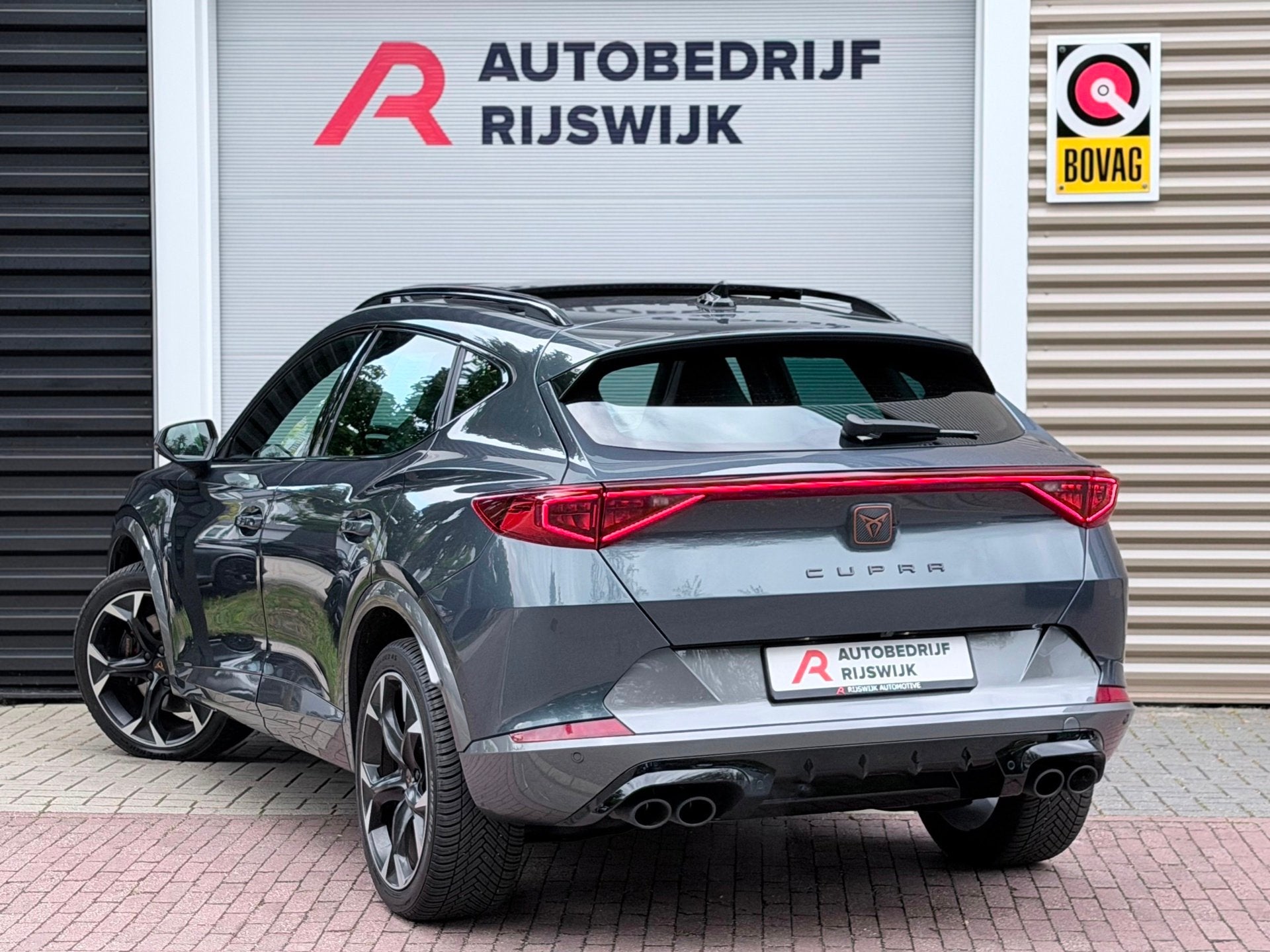 Cupra FORMENTOR 2.0 TSI 4DRIVE Pano/Camera/Sfeer, Auto's, 12 maanden, Euro 6, 4 cilinders, Alcantara