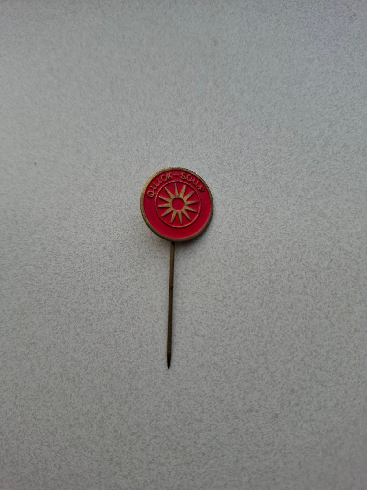 Vintage speldje pin prikker steekspeld Quick-Soup, Ophalen of Verzenden