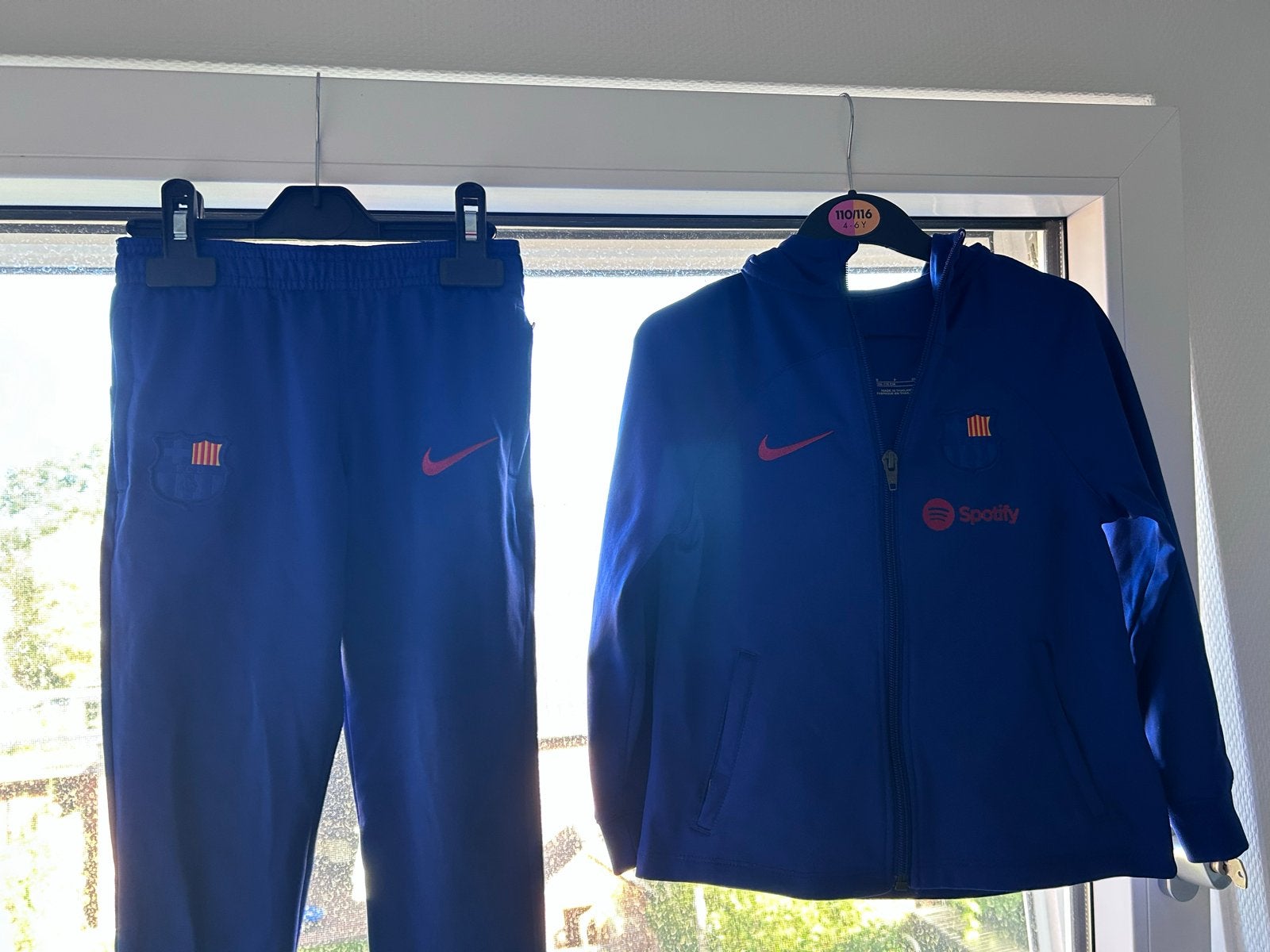 Nike FC Barcelona Trainingspak Jongen - Maat 110-116 (4-6Y), Ophalen of Verzenden, Zo goed als nieuw, Jongen