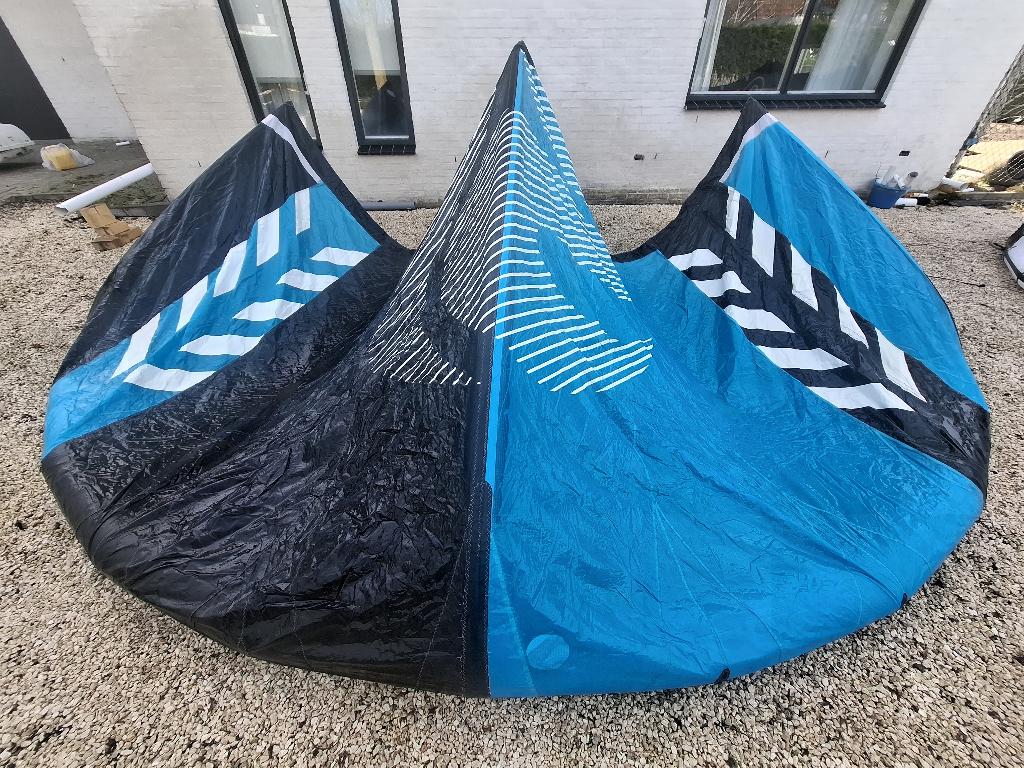 PLKB Swell V4, 15m2, 2022 (kite only; geen bar/lijnen), Gebruikt, 15 m², Geen board, Ophalen of Verzenden
