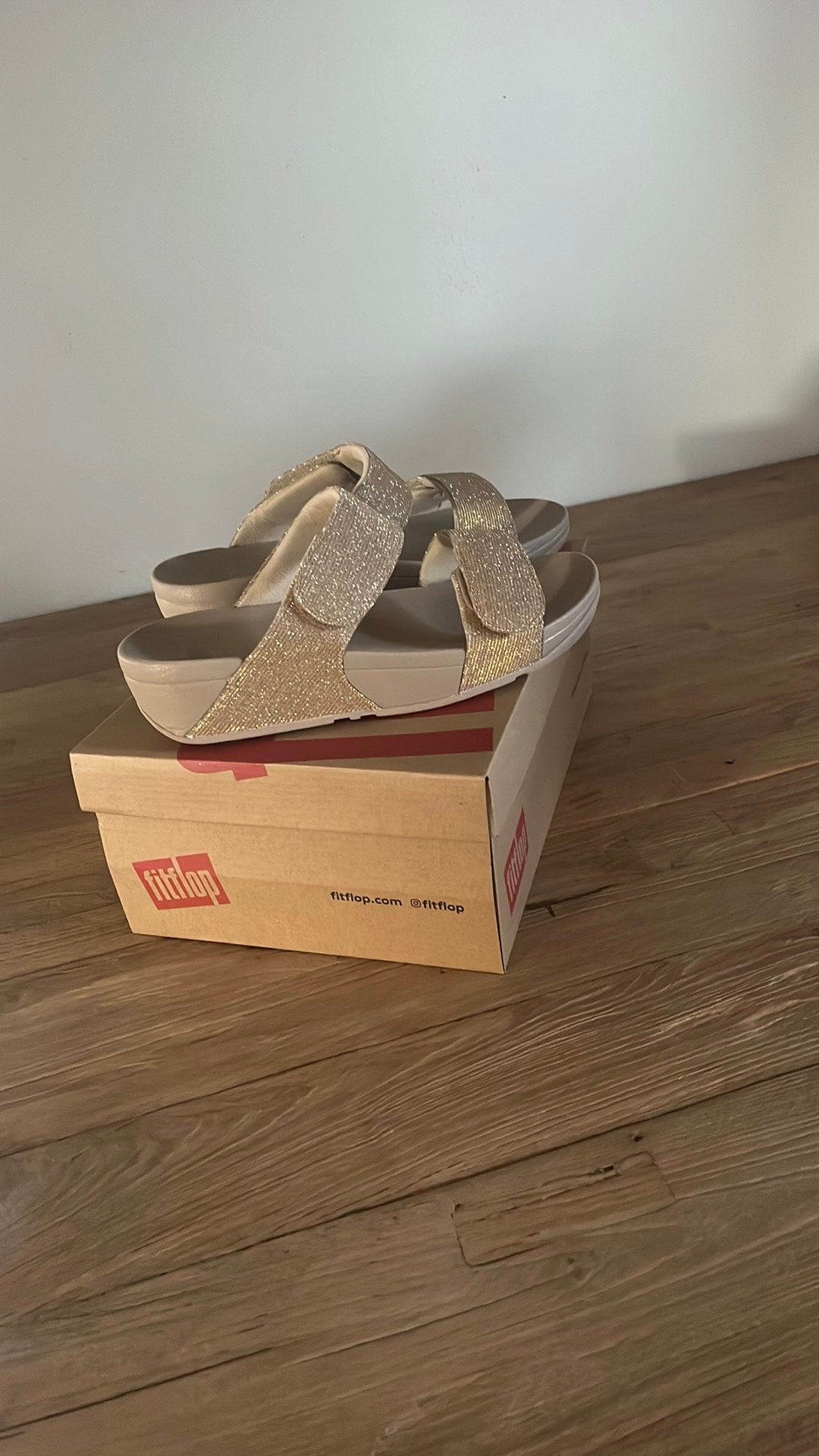 Fitflops dames slippers 40 valt als 39 goudkleurig, Slippers, Overige kleuren, Verzenden, Nieuw
