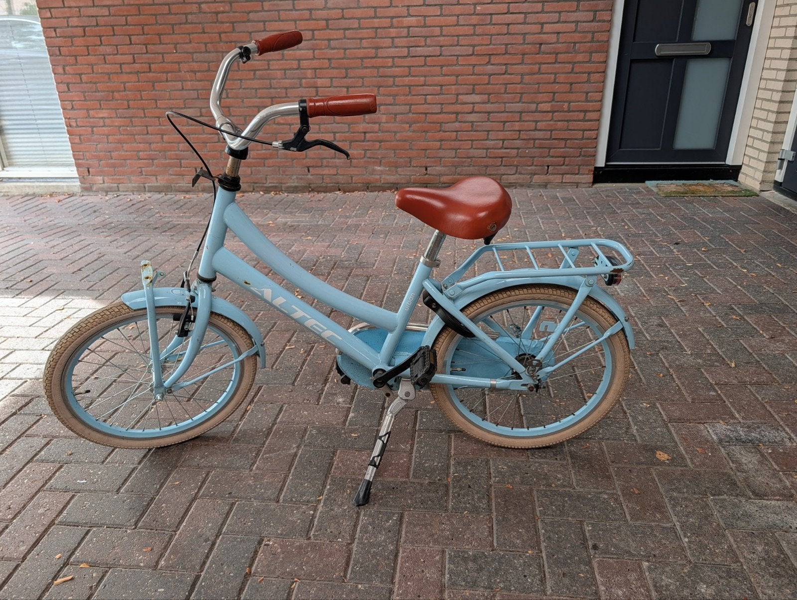 Foto 3 van Altec kinderfiets 20 inch - Lichtblauw