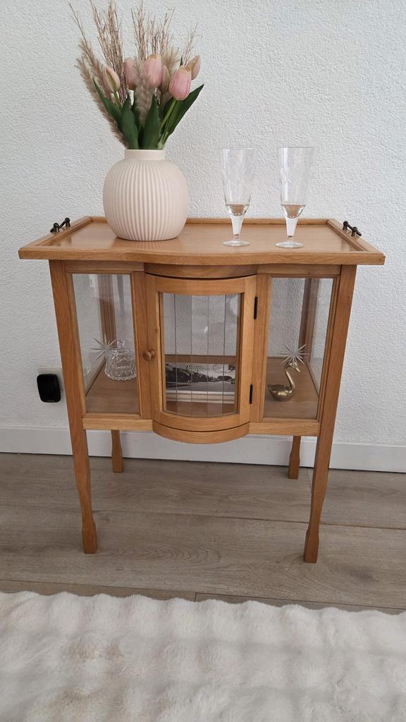 Theekastje, Ophalen, 50 tot 100 cm, Rond, 25 tot 50 cm