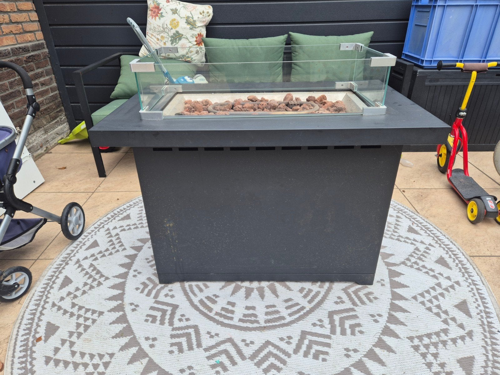 vuurtafel terras, Ophalen