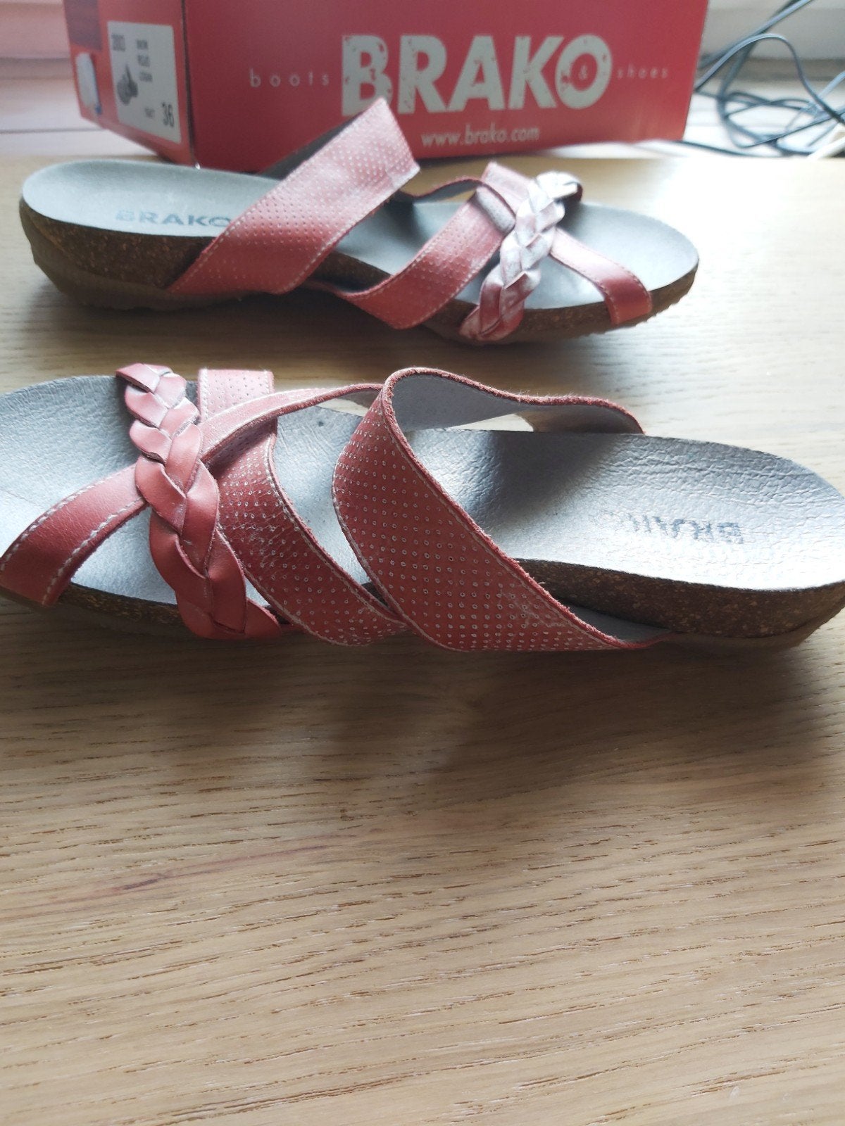 Brako sandalen maat 36, koraalrood nieuw, Ophalen, Nieuw, Sandalen of Muiltjes, Rood