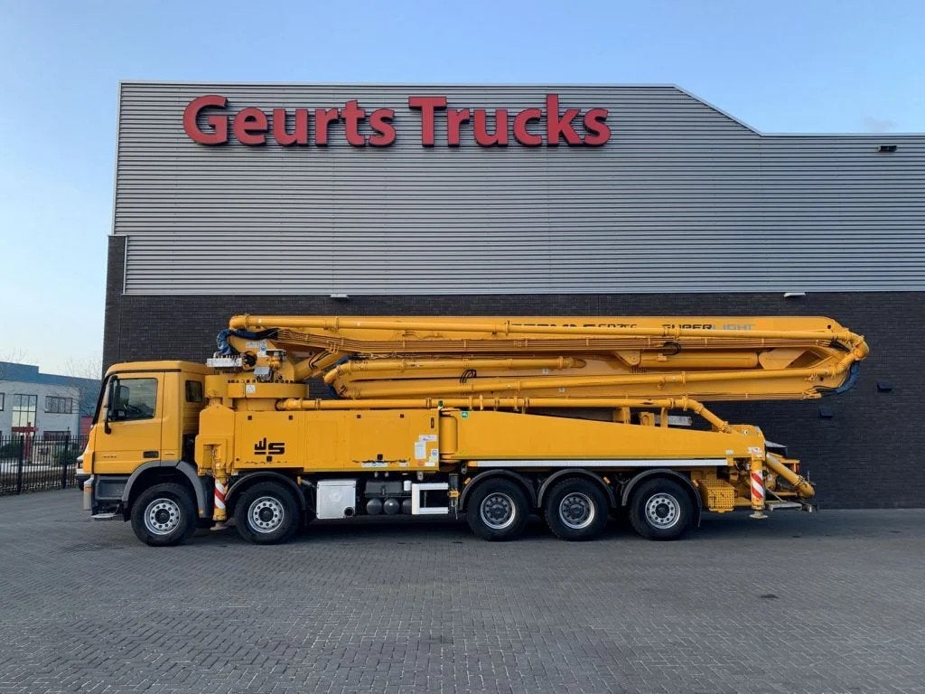 Mercedes-Benz Actros 5041 10X4 + SERMAC 6 RZ 56 METER CONCRE, Auto's, Vrachtwagens, Automaat, Euro 5, Bedrijf, Diesel