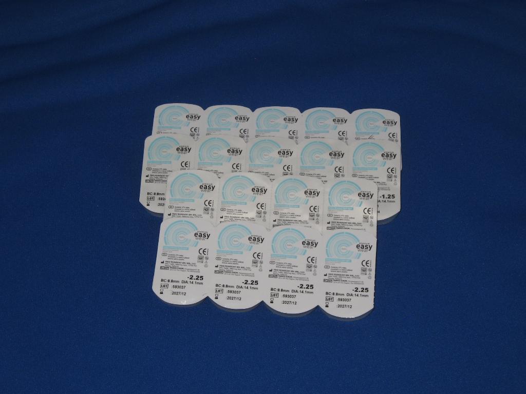 2 x 9 sets contactlenzen -2.25 van Easy Wear Premium, Ophalen of Verzenden, Nieuw, Ogen, Verzorging