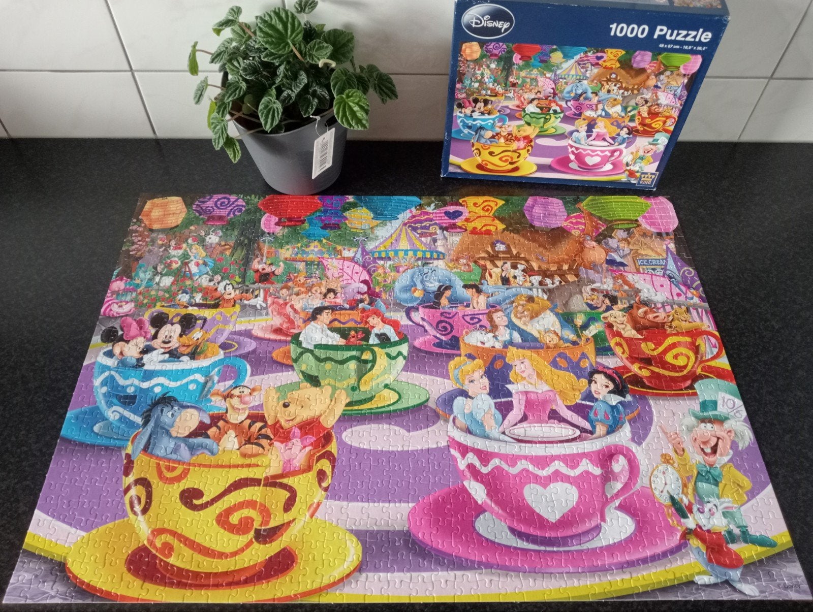 Disney Leg Puzzel " Mad Tea Cups "., Ophalen of Verzenden, 500 t/m 1500 stukjes, Gebruikt, Legpuzzel