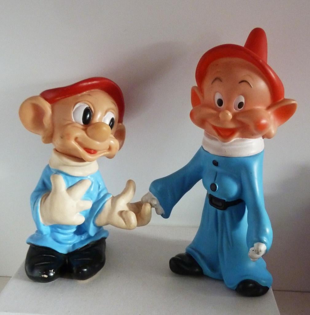 Sneeuwwitje 2 x Dopey pieppoppen Ledra en Delacoste 1975, Verzamelen, Ophalen of Verzenden, Overige figuren, Gebruikt, Beeldje of Figuurtje