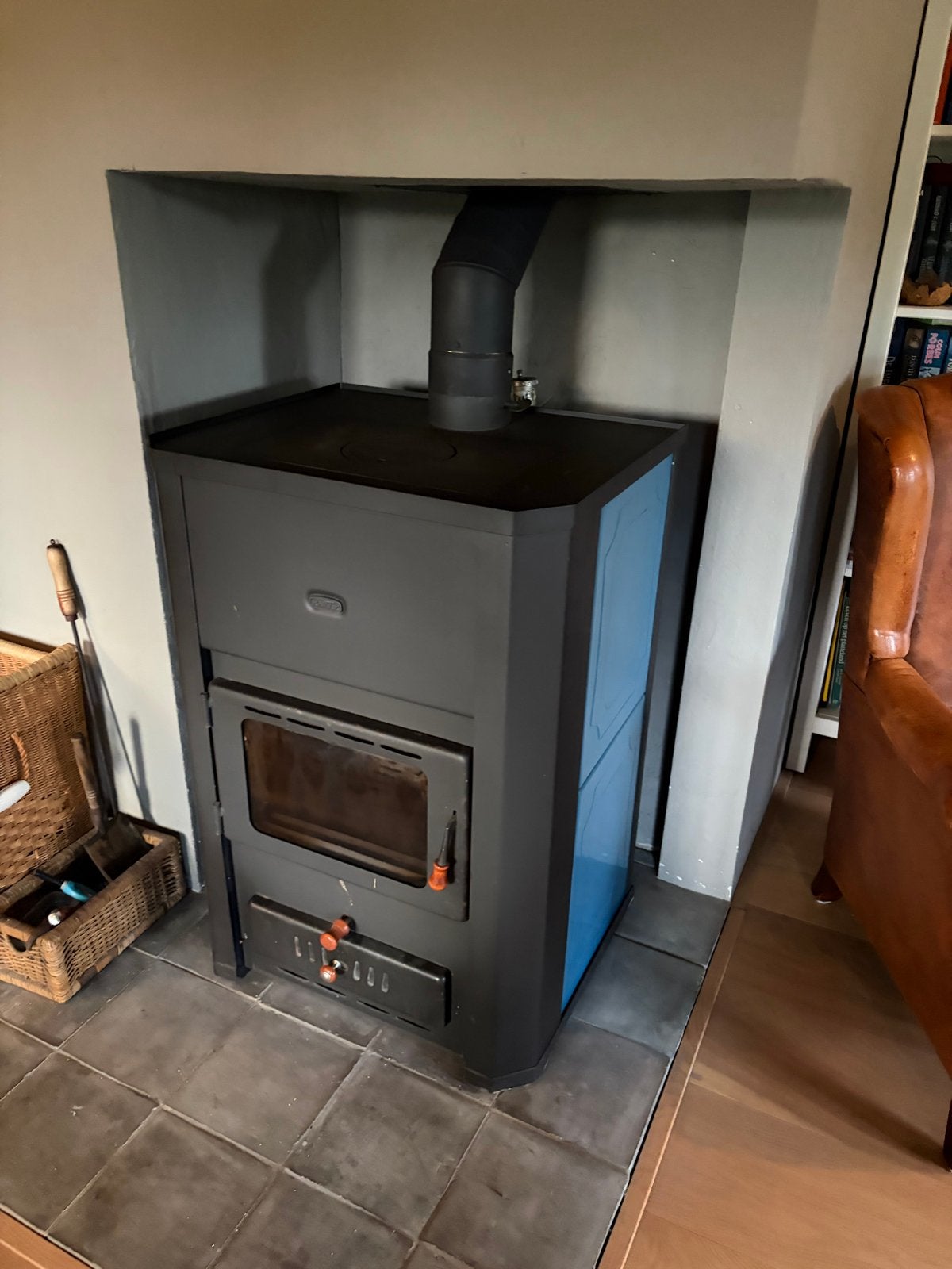 Prity WD-W24 Hout CV installatie (6kW+18kW) met 1200L vaten, Ophalen, Gebruikt, Houtkachel, Vrijstaand