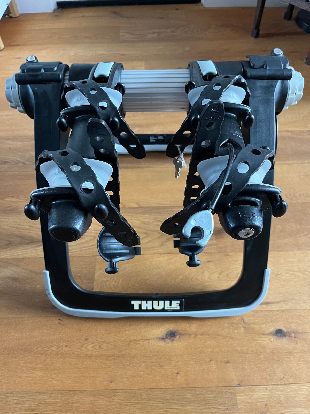 Thule 991 Raceway 2 fietsendrager voor 2 fietsen, Ophalen, Gebruikt