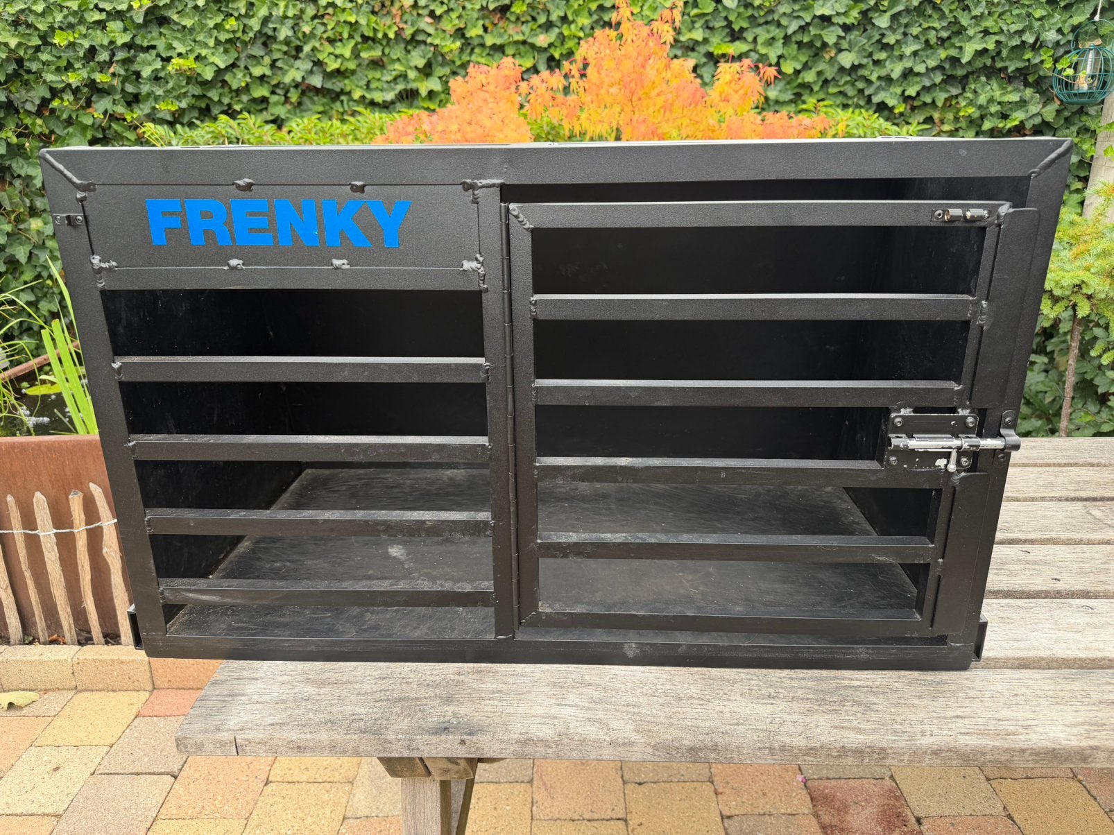 Auto bench Alu. op maat gelast en gepoedercoat, Dieren en Toebehoren, Ophalen, Zo goed als nieuw