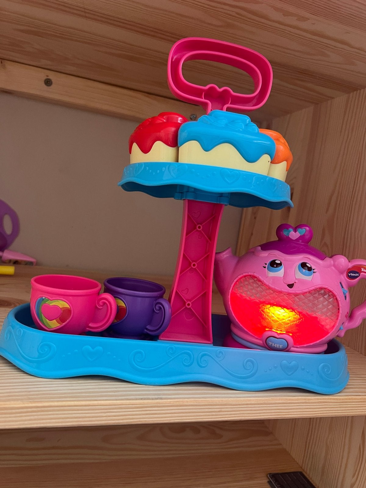 VTech Theeservies met cupcakes en lichtjes, Ophalen of Verzenden, Gebruikt, Meisje