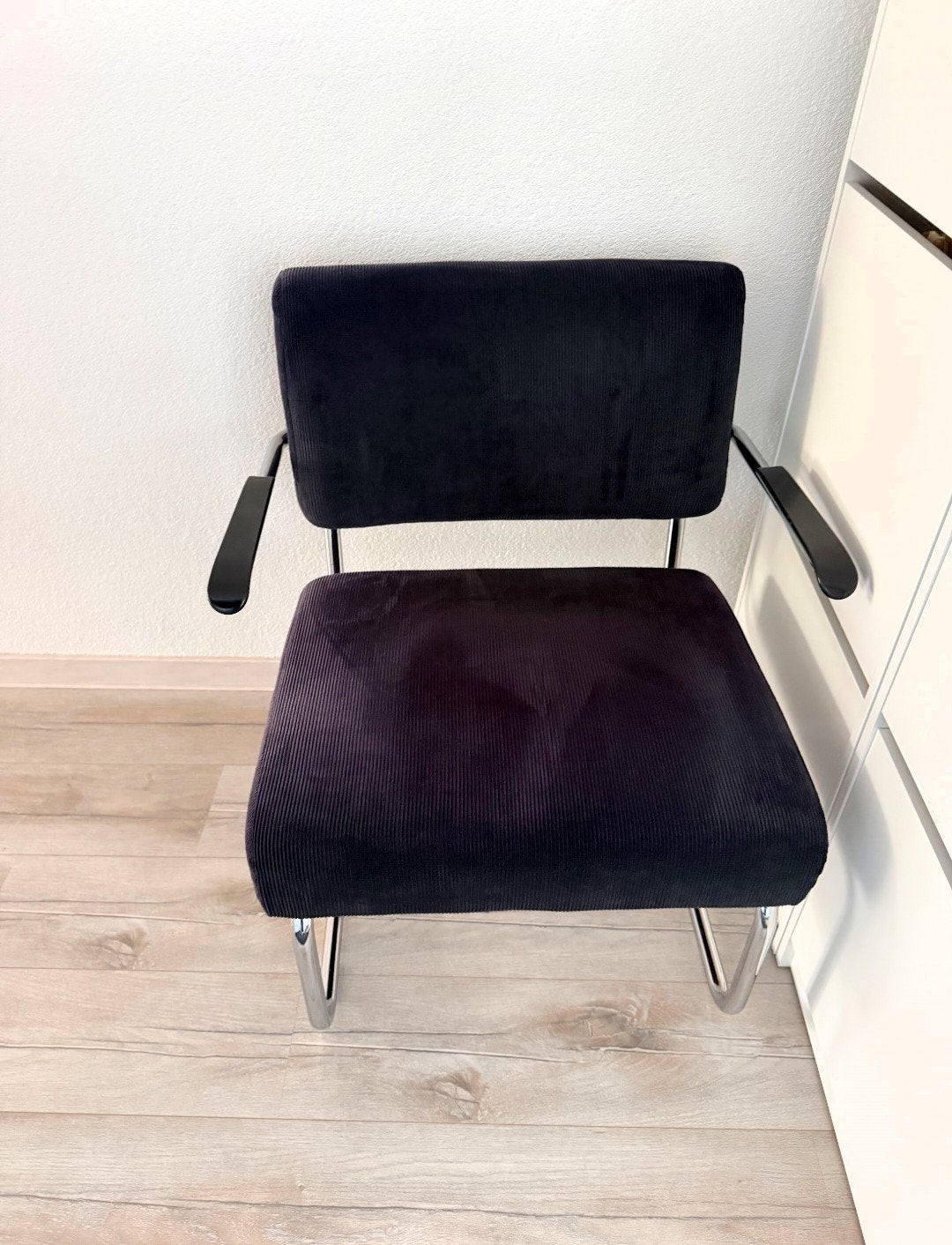 Moderne Fauteuil Corduroy Zwart, Huis en Inrichting, Fauteuils, Minder dan 75 cm, Ophalen of Verzenden, Zo goed als nieuw, Stof