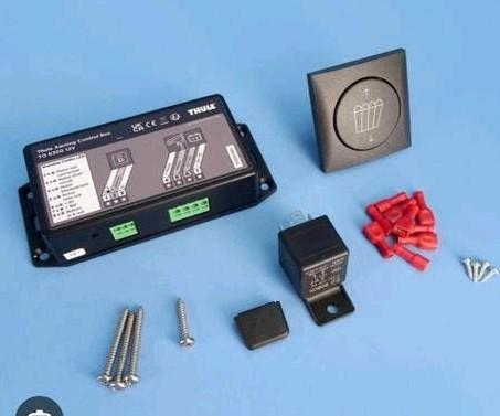 Controlbox 12v thule met schakelaar, Ophalen of Verzenden