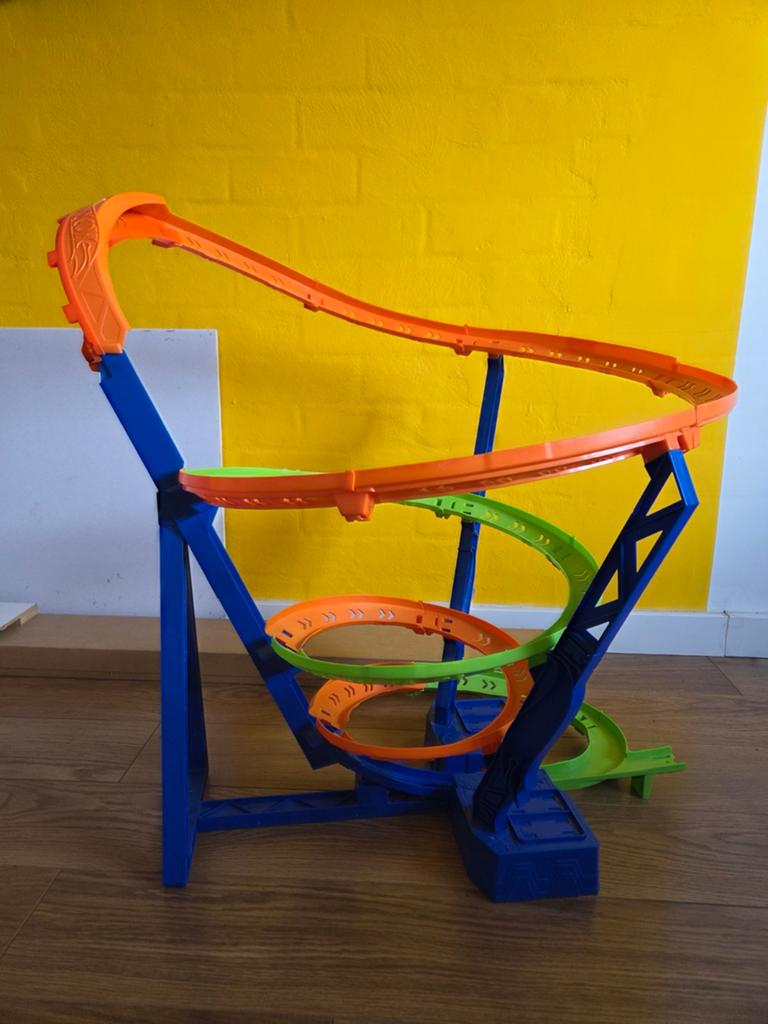 Hot Wheels Action Spiral Speed Crash racebaan, Kinderen en Baby's, Speelgoed | Racebanen, Ophalen of Verzenden, Zo goed als nieuw