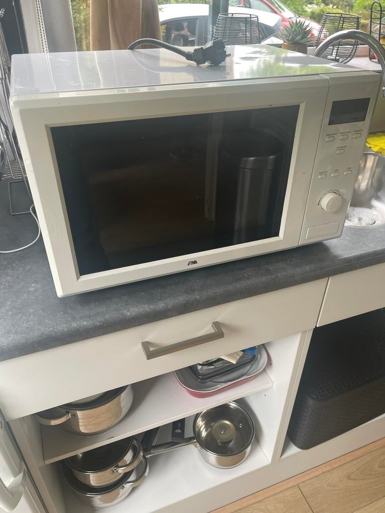 Magnetron. Tijd instellen knop draait soms niet., Ophalen, Combimagnetron, Gebruikt, X