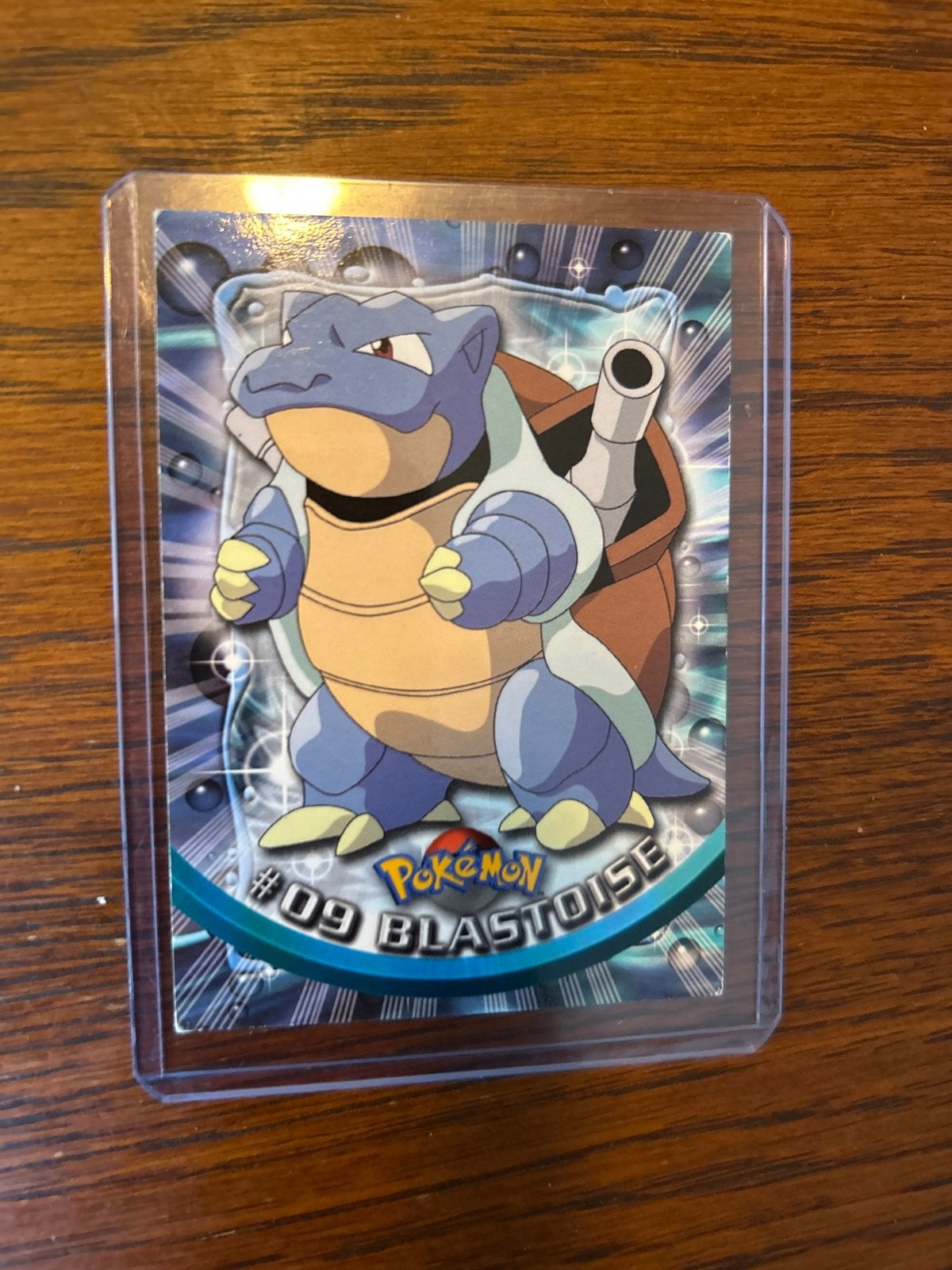 Vintage Pokémon Kaart – Topps Series 1 Blastoise #09, Ophalen of Verzenden, Zo goed als nieuw, Losse kaart, Foil